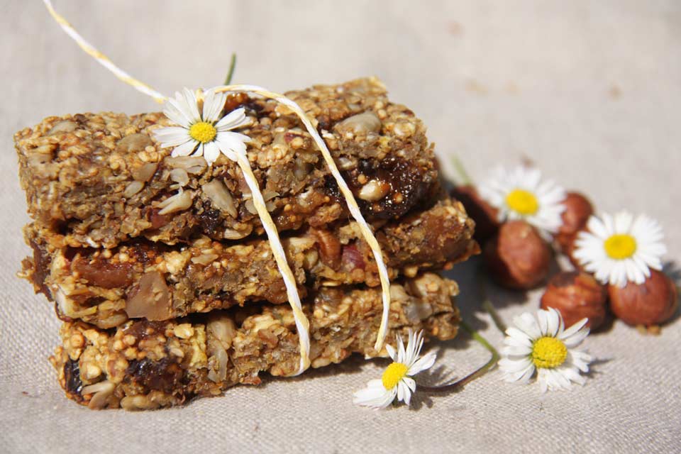 Müsliriegel mit Äpfel und Nüssen selbstgemacht