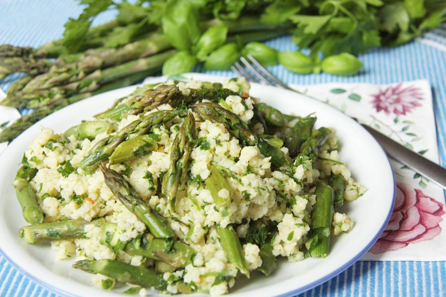 Hirse mit Spargel und Kräuter